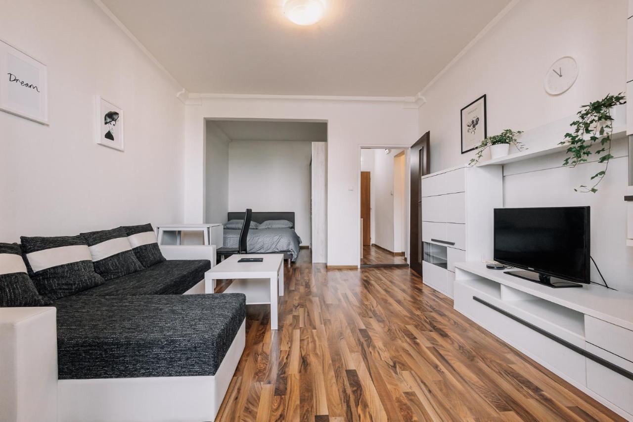 Cozy Apartment In Ruzinov Bratislava Exteriér fotografie